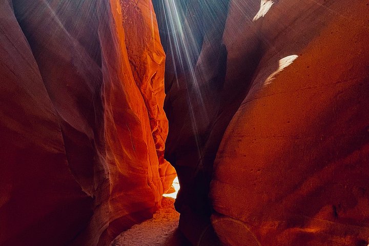 Ligai Si Anii Canyon Tour Through Antelope Canyon, photo 8 of 10