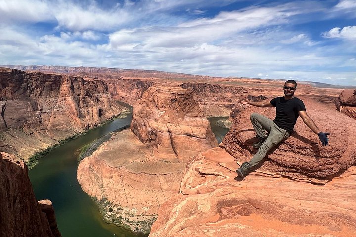 Antelope Canyon and Horseshoe Bend Day Trip from Las Vegas, photo 4 of 10