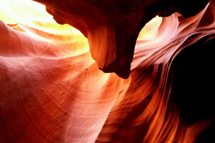Antelope Canyon and Horseshoe Bend Small-Group Tour from Sedona or Flagstaff, photo 3 of 10