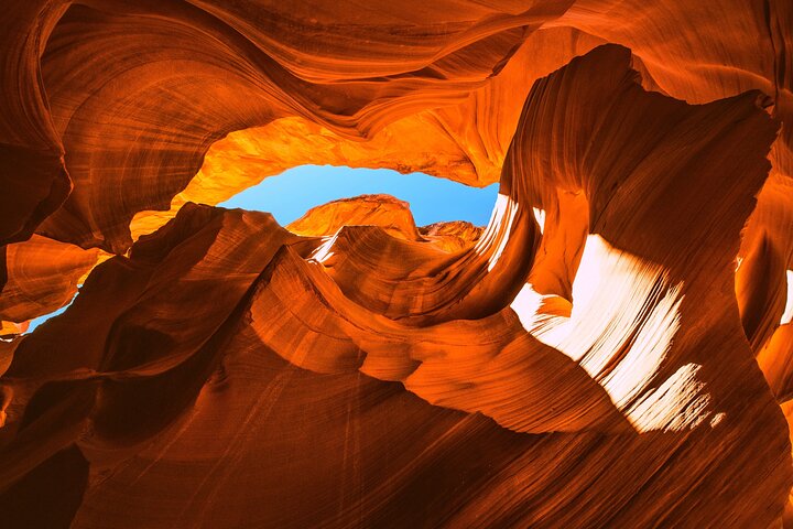 Small-Group Lower Antelope Canyon and Horseshoe Bend Tour w/ Lunch, photo 8 of 9