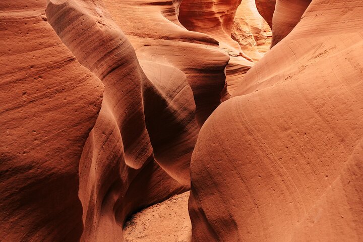 Waterhole Canyon Guided Tour, photo 5 of 10