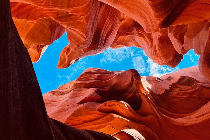Upper and Lower Antelope Canyon Tour from Page, photo 2 of 10
