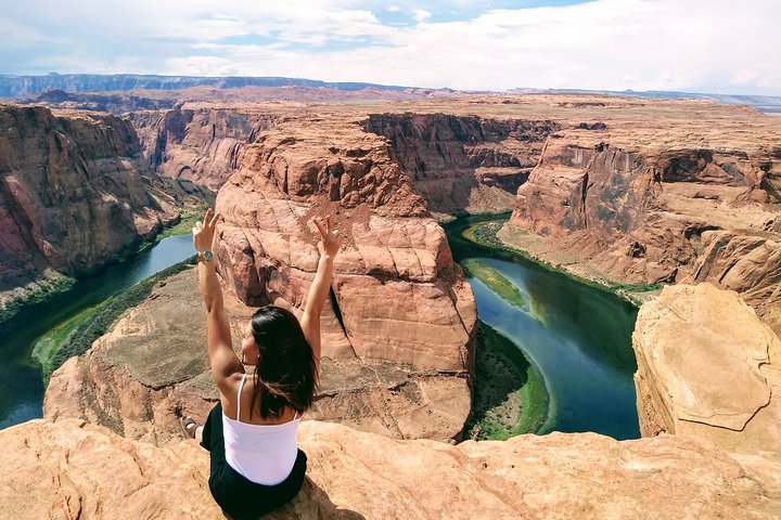 Antelope Canyon and Horseshoe Bend Day Tour from Las Vegas with Lunch, photo 3 of 10