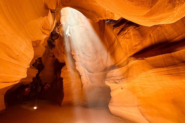 Upper and Lower Antelope Canyon and Horseshoe Bend Tour from Page, photo 8 of 10