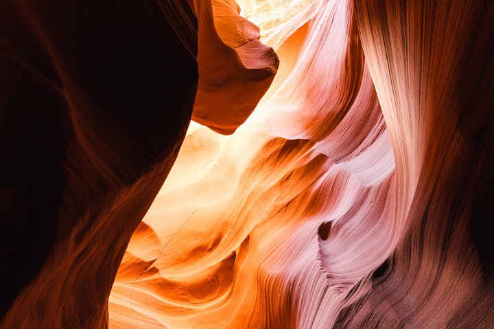 Page Secret Antelope Canyon, photo 2 of 8