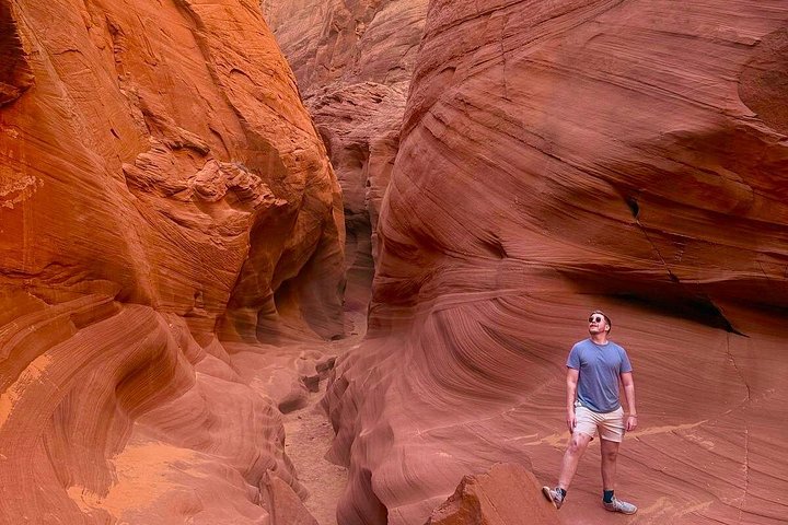 Lake Powell Kayak and Water Antelope Canyon Hike Guided Tour, photo 4 of 10