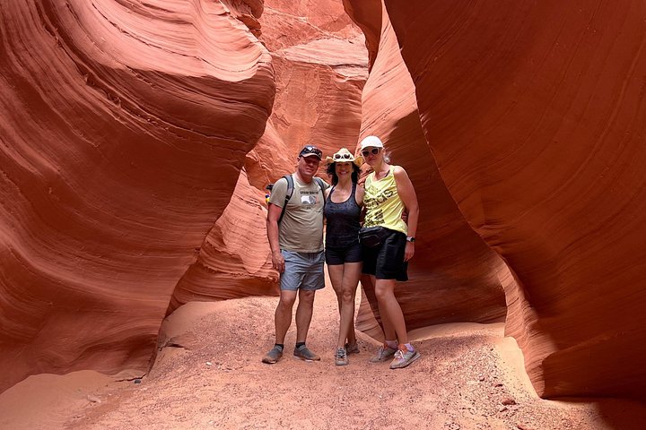 Antelope Canyon Lake Powell Guided Kayaking and Hike Tour, photo 7 of 10