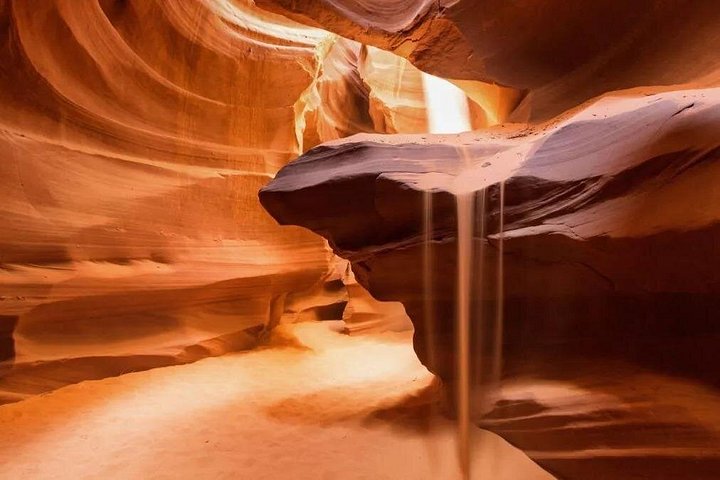 Lower Antelope Canyon, Horseshoe Bend and Lake Powell with Lunch, photo 6 of 10