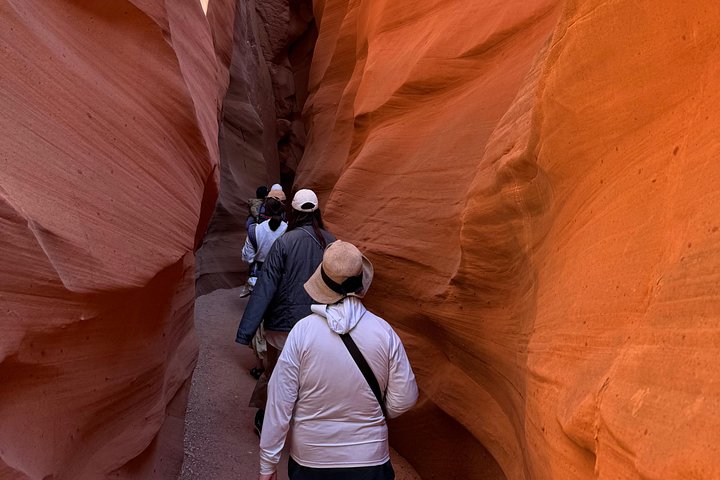 Deer Canyon Adventure through Antelope Canyon, photo 8 of 10