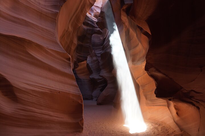 Upper and Lower Antelope Canyon and Horseshoe Bend Tour from Page, photo 3 of 10
