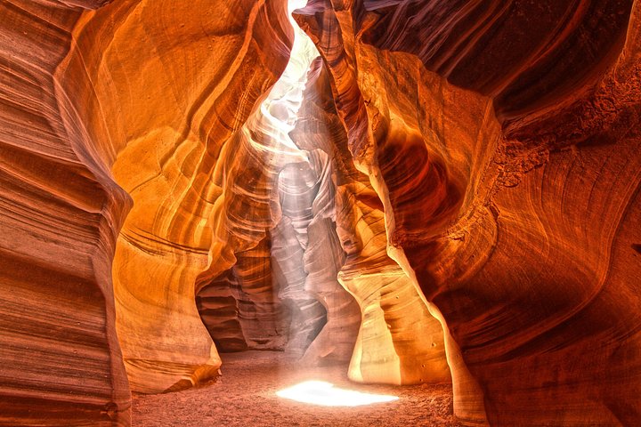 Upper Antelope Canyon Tour by AACT, photo 2 of 7