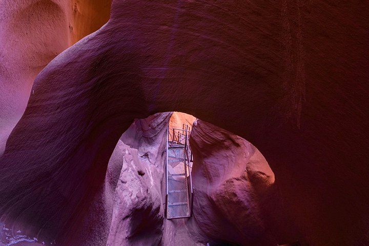 Deer Canyon Adventure through Antelope Canyon, photo 3 of 10