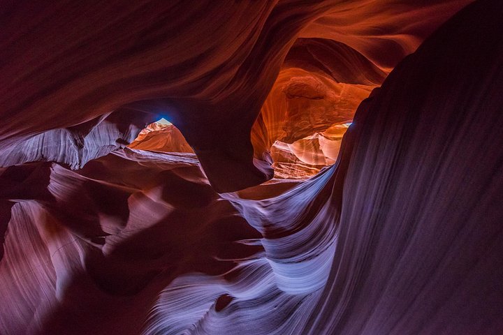 Secret Antelope Canyon and Horseshoe Bend Tour, photo 7 of 10
