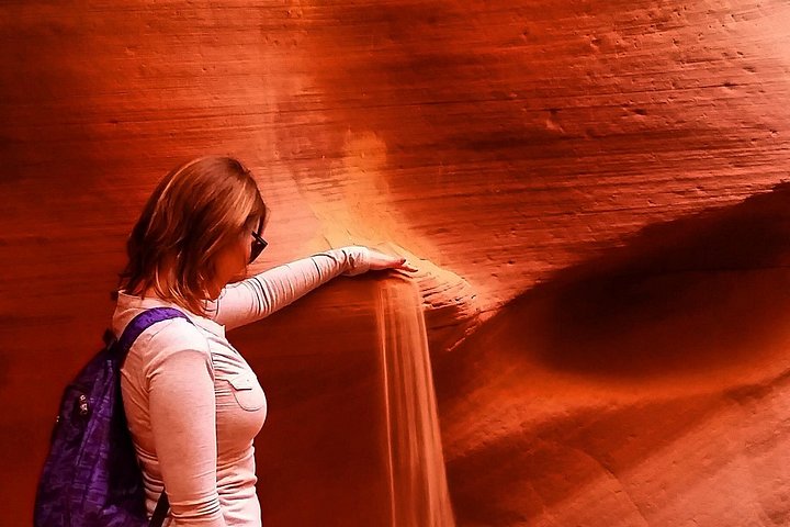 Antelope Canyon and Horseshoe Bend Tour from Sedona with Grand Canyon Adventures, photo 3 of 4