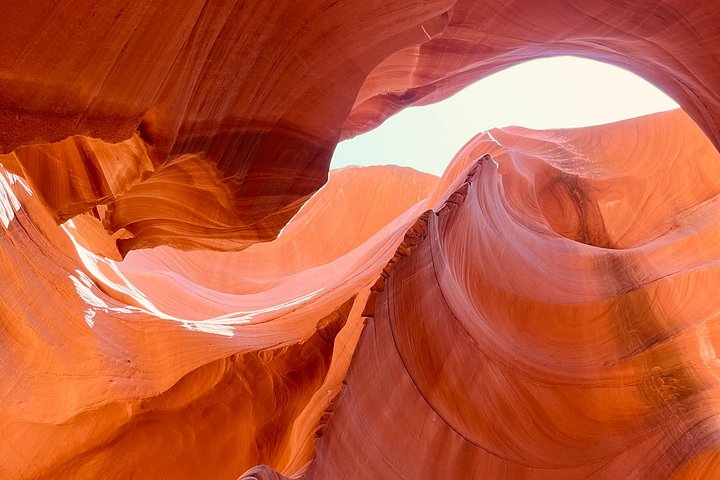 Lower Antelope Canyon General Guided Tour, photo 8 of 9