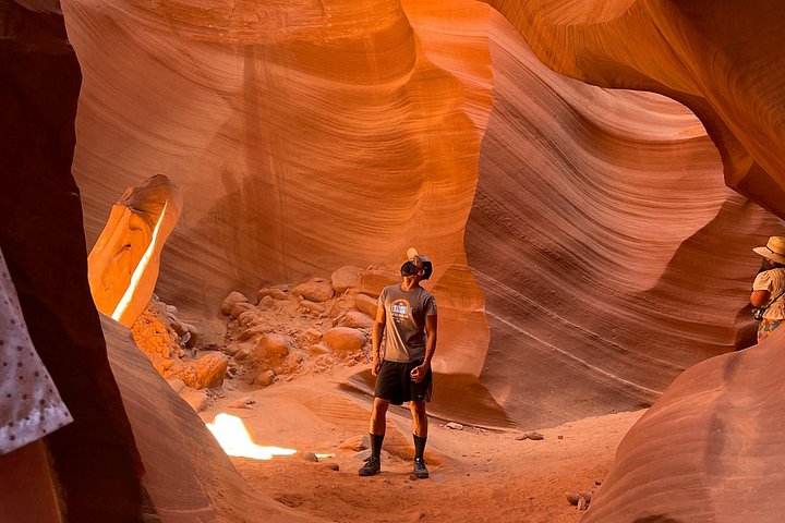 Lower Antelope Canyon Hiking Tour, photo 7 of 10