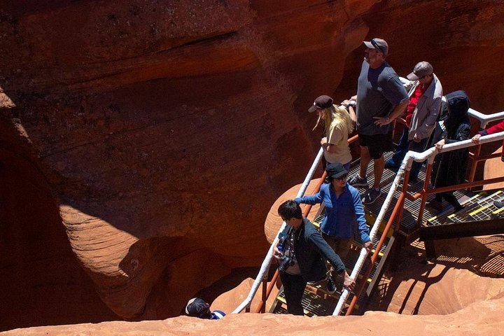 Private Lower Antelope Canyon Day Tour from Phoenix/Scottsdale, photo 5 of 8